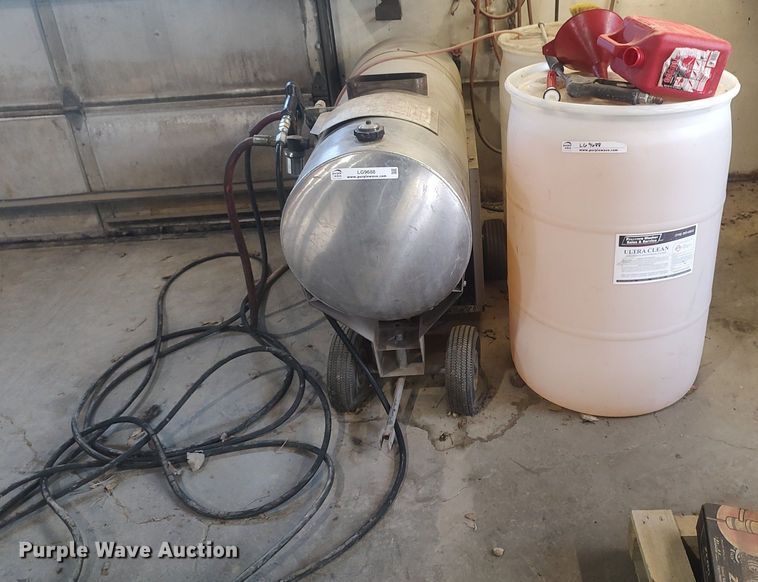 image for item LG9688 Whitco  pressure washer