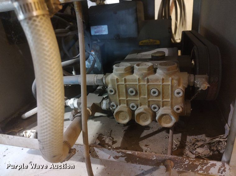 image for item LG9688 Whitco  pressure washer