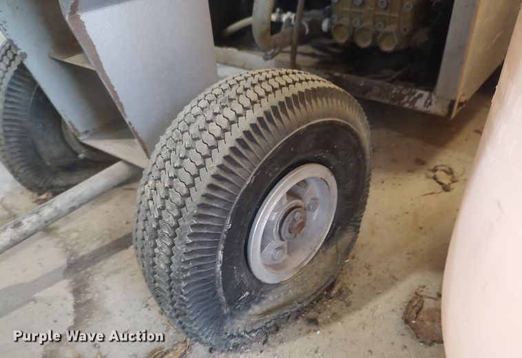 image for item LG9688 Whitco  pressure washer