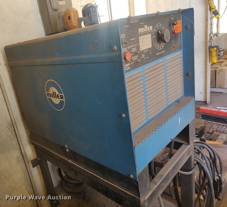 image for item LG9689 Miller Gold Star 400 SS  welder