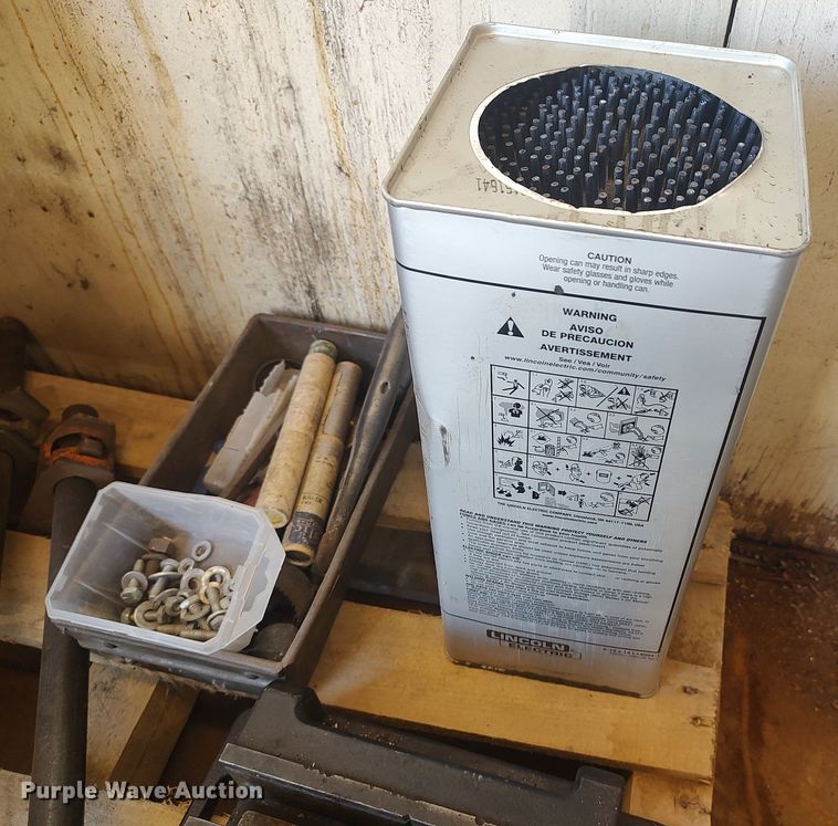 image for item LG9689 Miller Gold Star 400 SS  welder