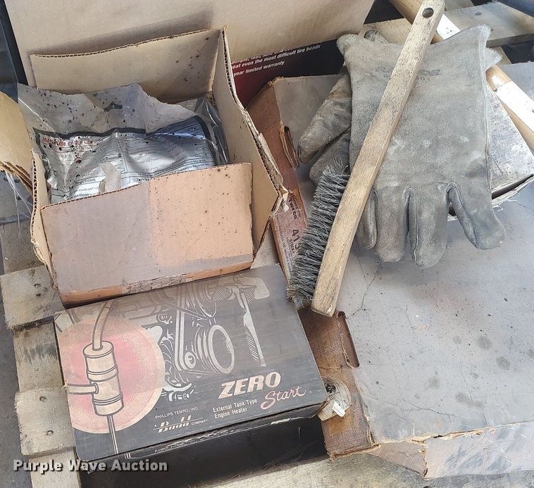 image for item LG9689 Miller Gold Star 400 SS  welder