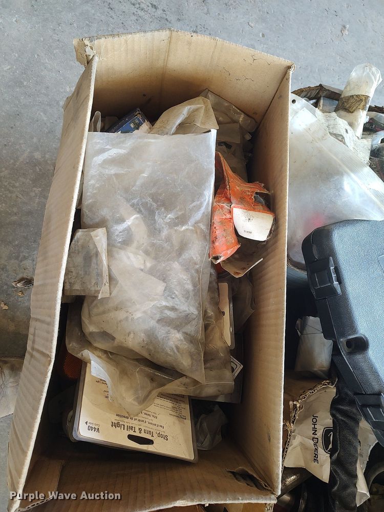 image for item LG9692 Truck parts