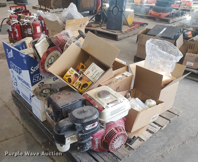 image for item LG9693 Small engine parts