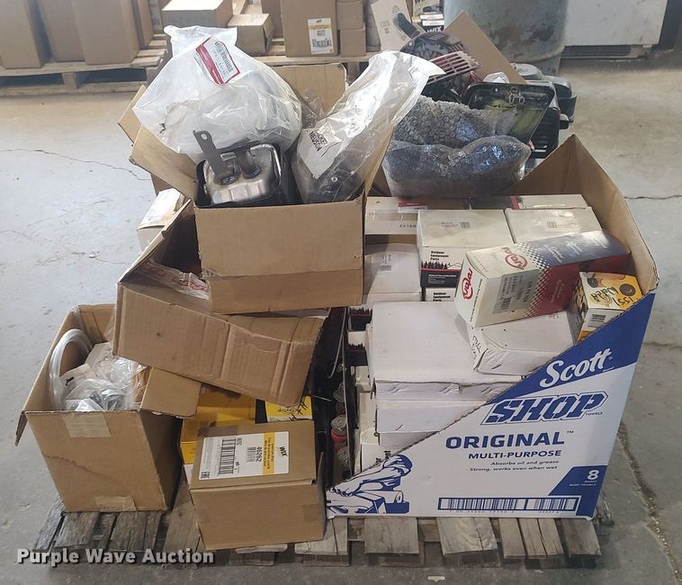 image for item LG9693 Small engine parts