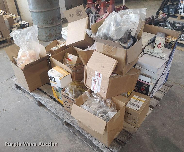 image for item LG9693 Small engine parts