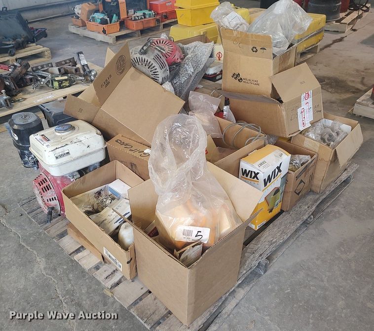 image for item LG9693 Small engine parts