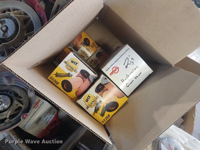 image for item LG9693 Small engine parts