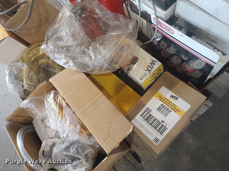 image for item LG9693 Small engine parts