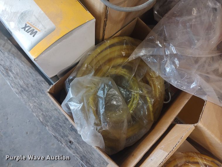 image for item LG9693 Small engine parts