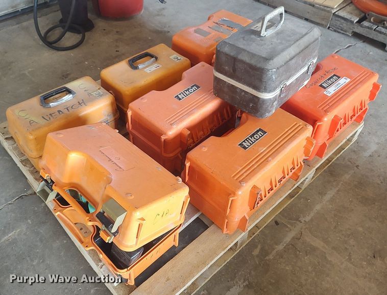 image for item LG9695 (9) theodolites