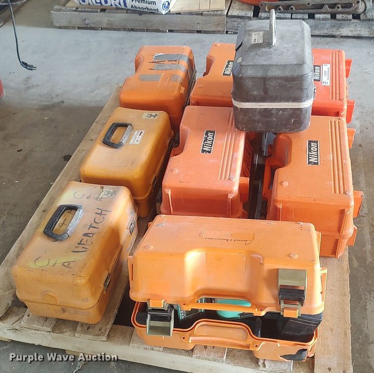 image for item LG9695 (9) theodolites