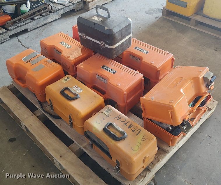 image for item LG9695 (9) theodolites