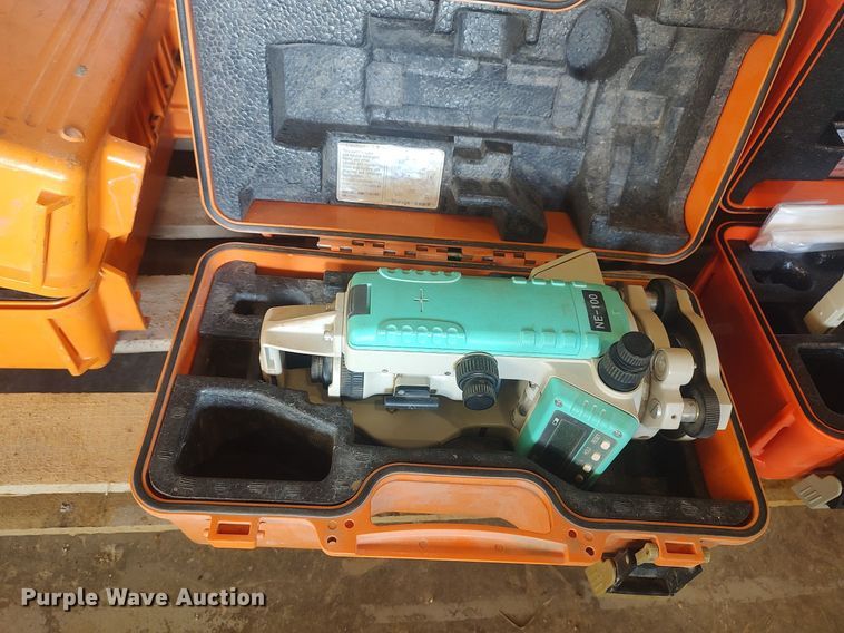 image for item LG9695 (9) theodolites