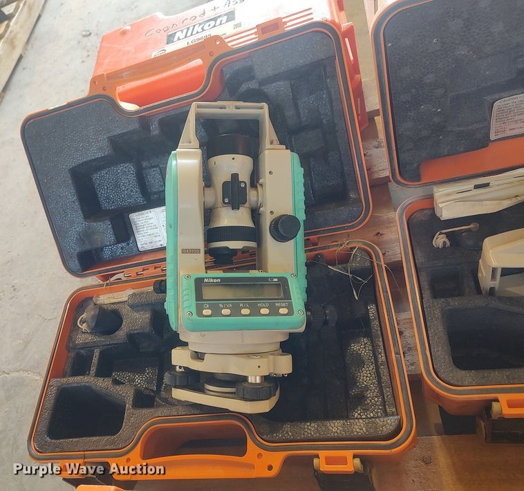 image for item LG9695 (9) theodolites