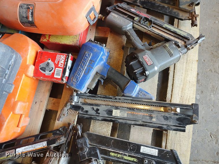 image for item LG9702 (11) nail guns