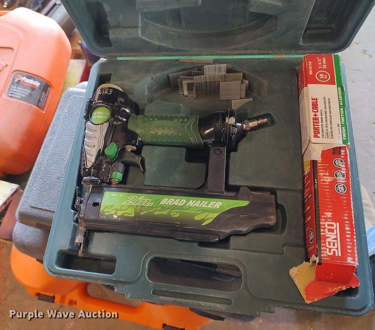 image for item LG9702 (11) nail guns