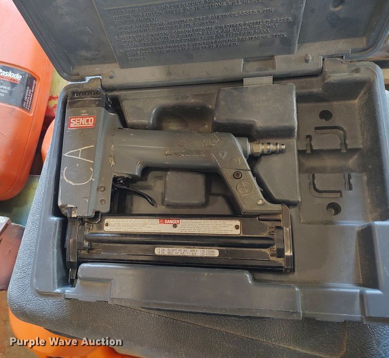 image for item LG9702 (11) nail guns
