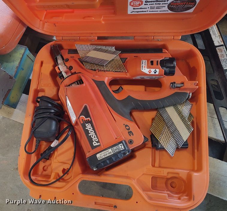 image for item LG9702 (11) nail guns