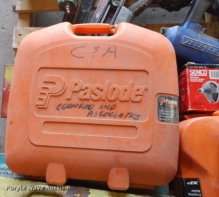 image for item LG9702 (11) nail guns