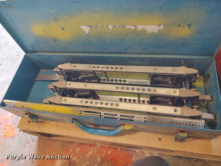 image for item LG9702 (11) nail guns