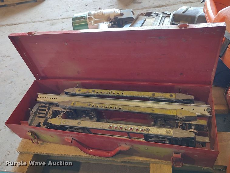 image for item LG9702 (11) nail guns