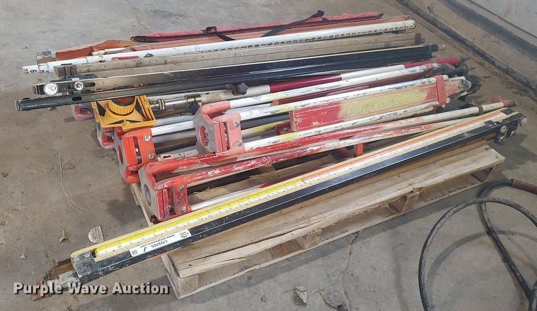 image for item LG9705 Surveying equipment