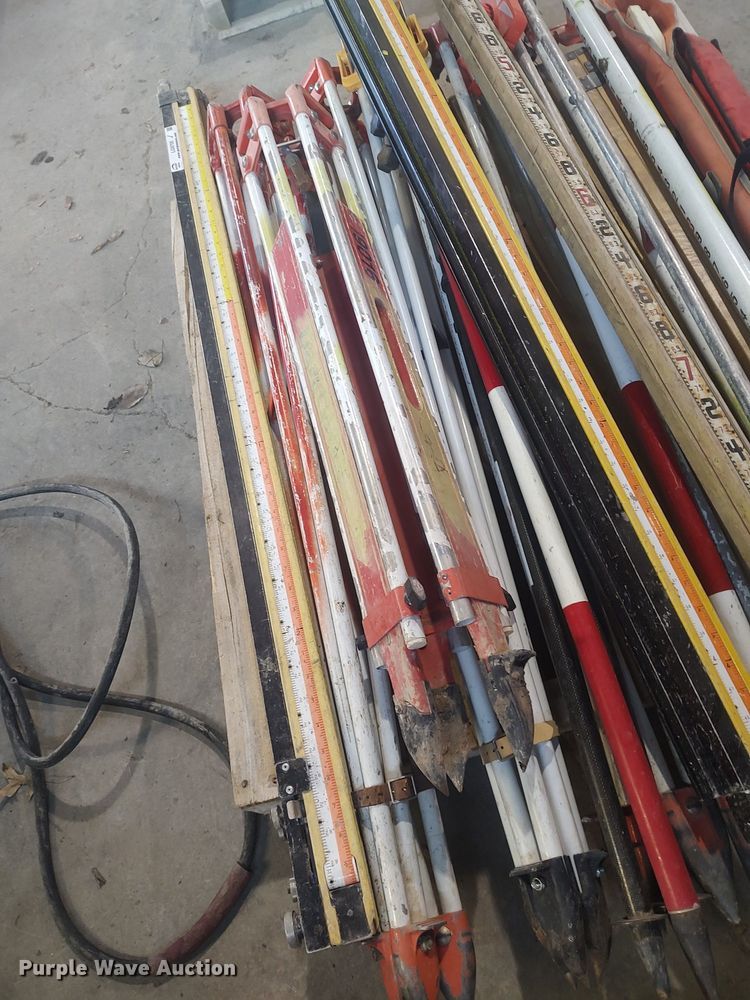 image for item LG9705 Surveying equipment