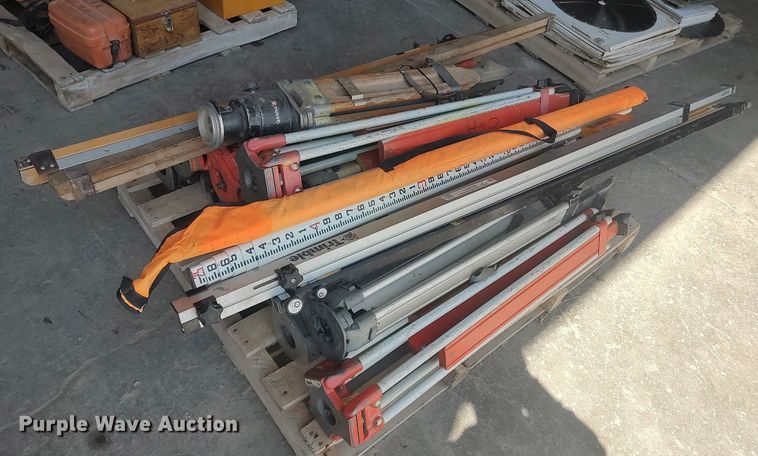 image for item LG9706 Surveying equipment