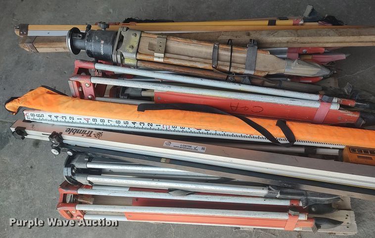 image for item LG9706 Surveying equipment