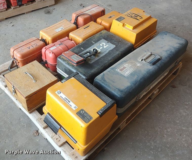 image for item LG9708 Surveying equipment