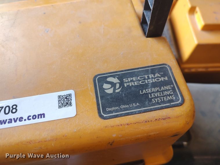 image for item LG9708 Surveying equipment