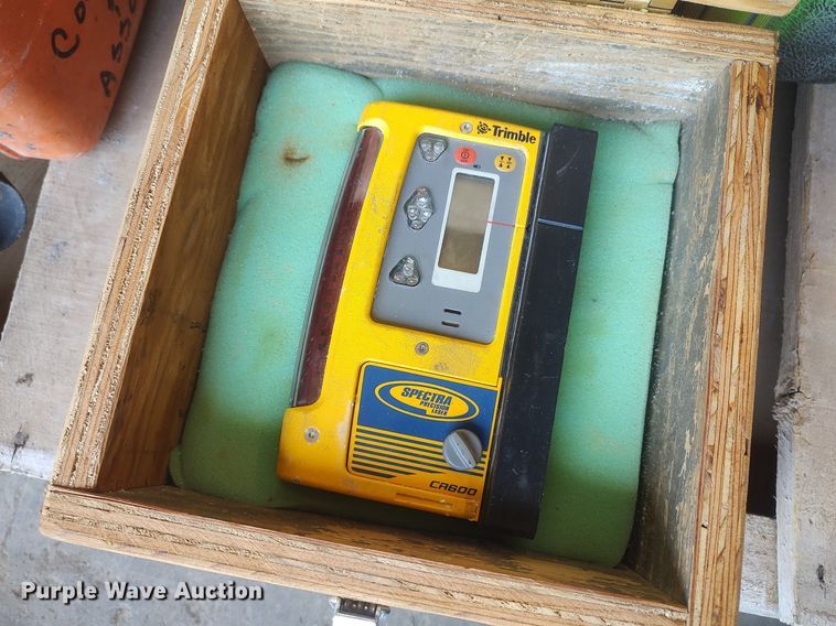 image for item LG9708 Surveying equipment