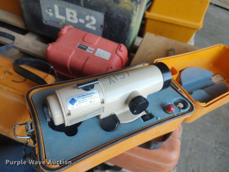 image for item LG9708 Surveying equipment