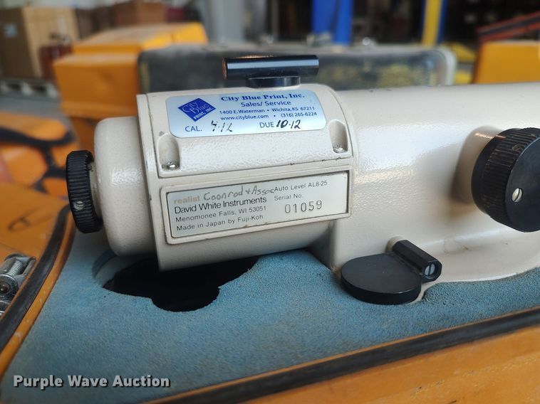 image for item LG9708 Surveying equipment