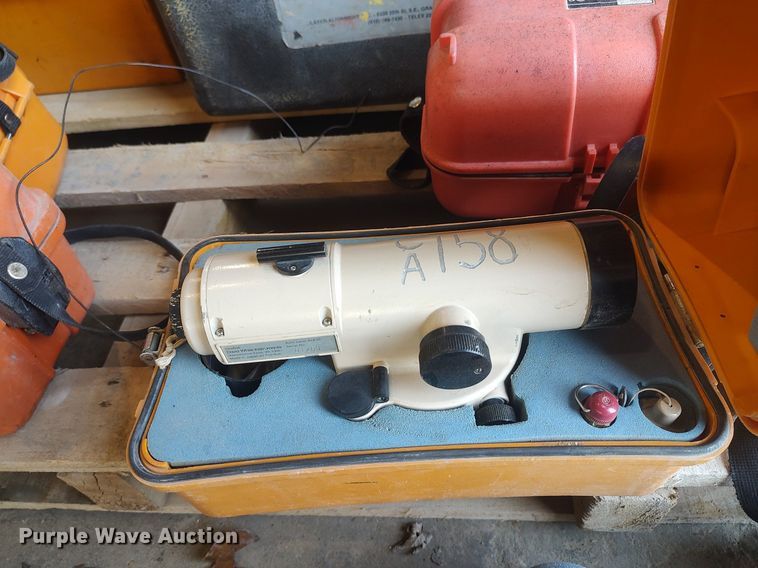 image for item LG9708 Surveying equipment