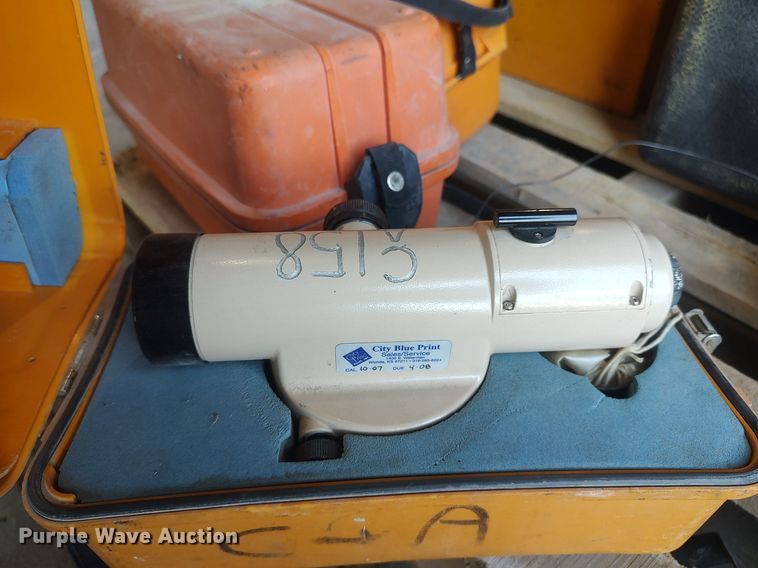 image for item LG9708 Surveying equipment