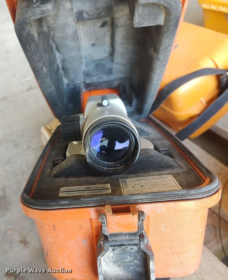 image for item LG9708 Surveying equipment