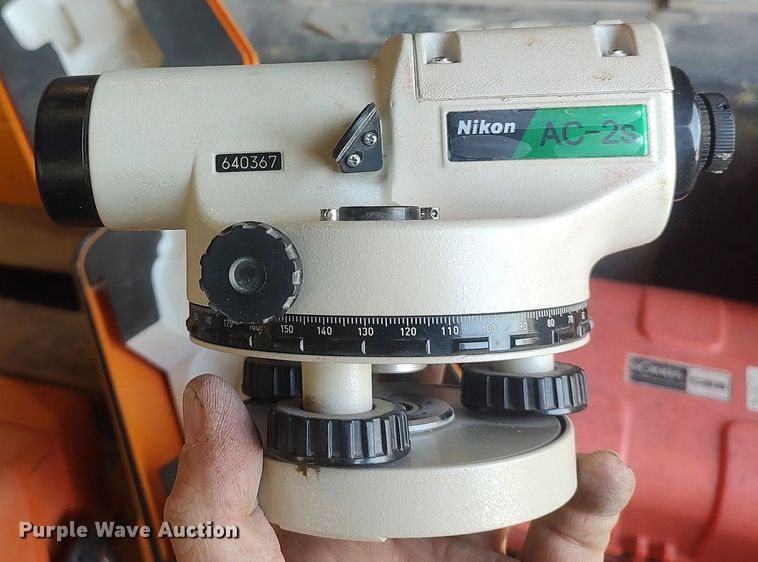 image for item LG9708 Surveying equipment