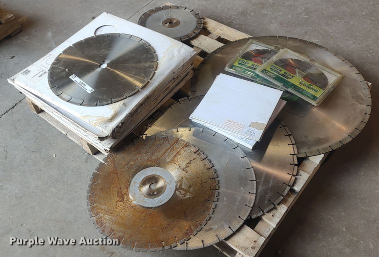 image for item LG9709 (18) concrete saw blades