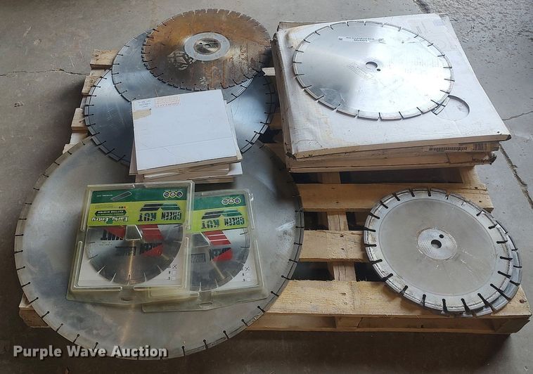 image for item LG9709 (18) concrete saw blades