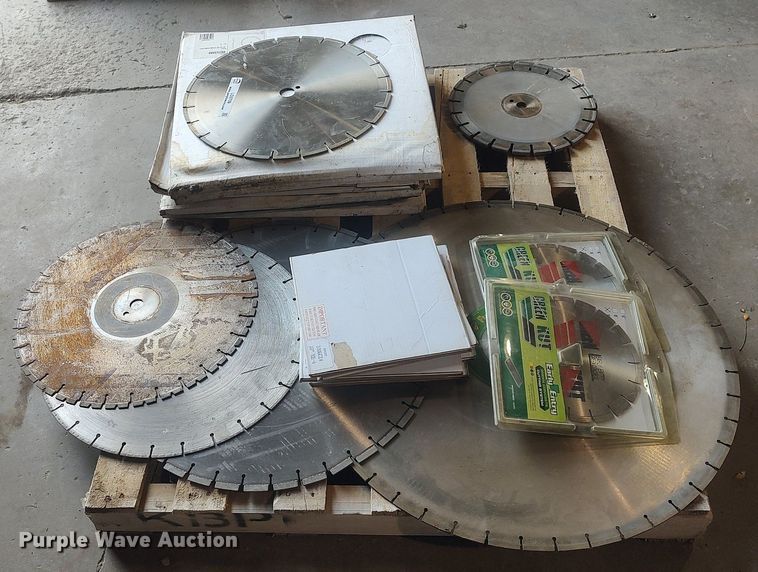 image for item LG9709 (18) concrete saw blades