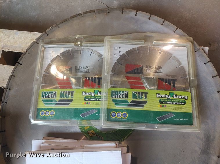 image for item LG9709 (18) concrete saw blades