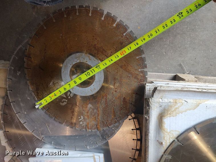 image for item LG9709 (18) concrete saw blades