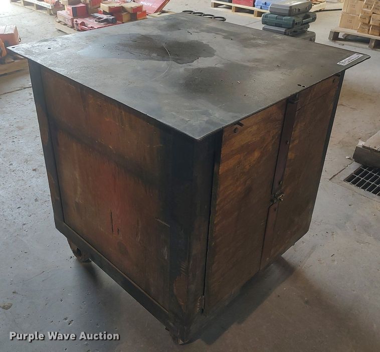 image for item LG9711 Work bench