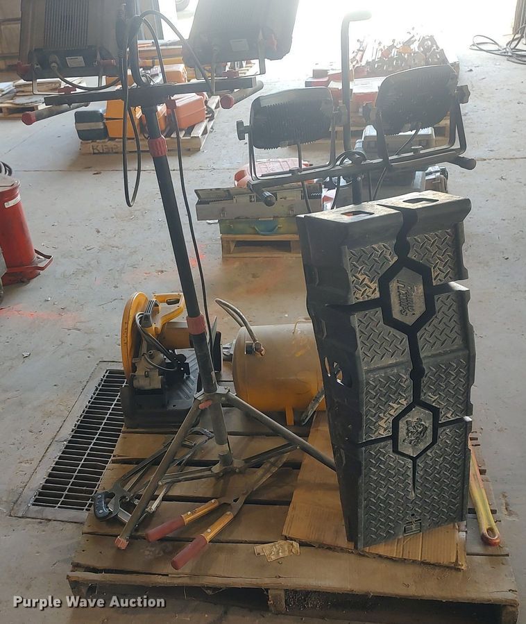 image for item LG9712 Tools