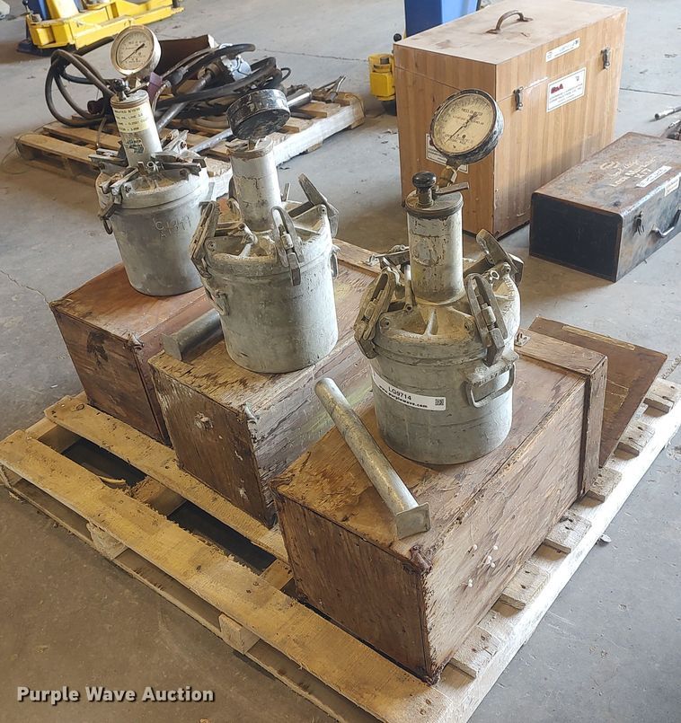 image for item LG9714 (3) Concrete Specialties concrete air entrainment units