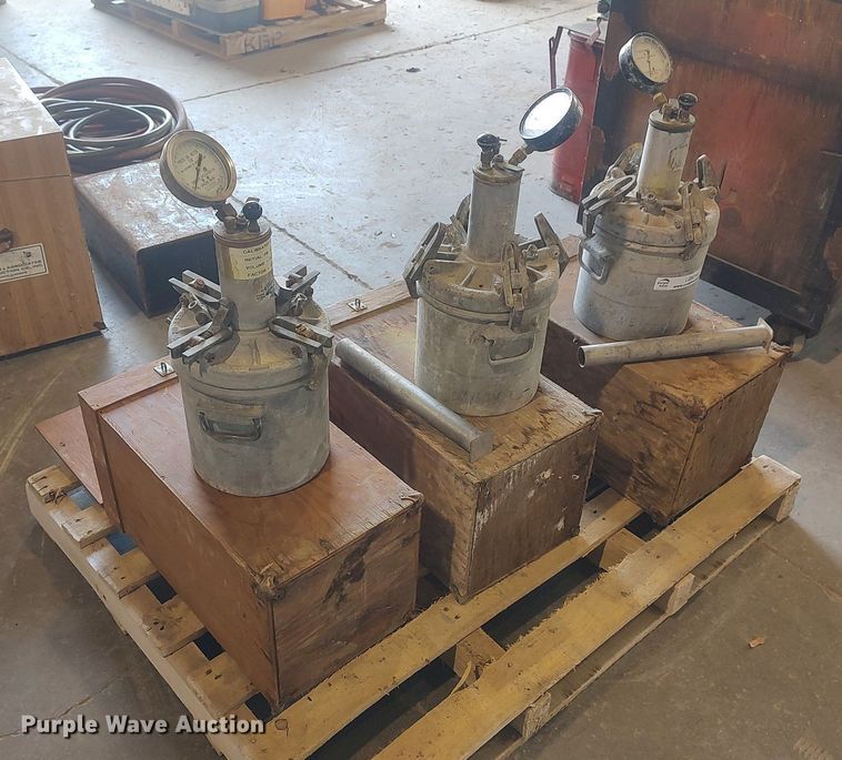 image for item LG9714 (3) Concrete Specialties concrete air entrainment units