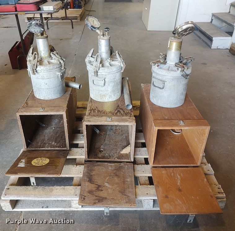 image for item LG9714 (3) Concrete Specialties concrete air entrainment units