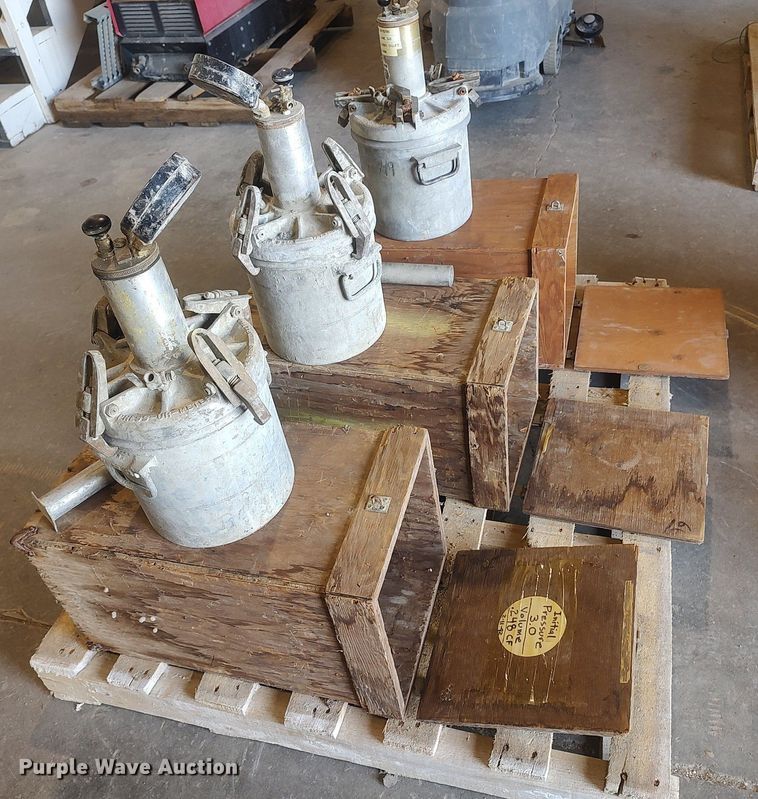 image for item LG9714 (3) Concrete Specialties concrete air entrainment units